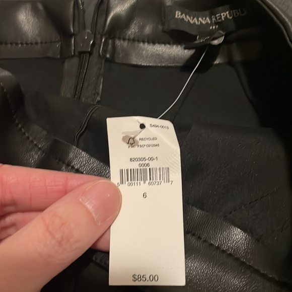 Banana Republic Faux Leather Skirt - Picture 3 of 4